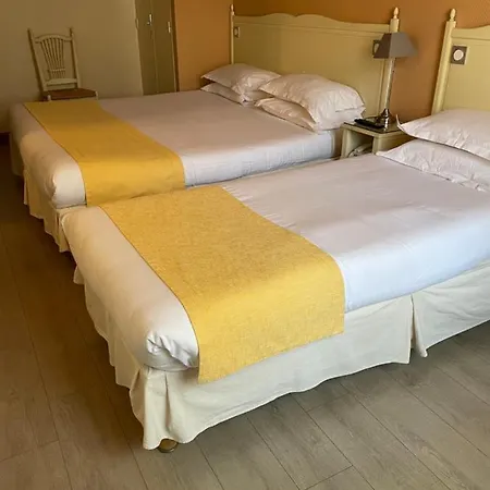 Hotel Hotel Le Medieval Palais Des Papes 3*
