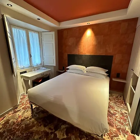 Hotel Hotel Le Medieval Palais Des Papes 3*