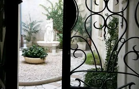 Hotel Le Medieval Palais Des Papes Avignon